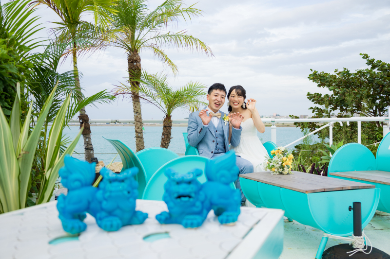 幸せの青いシーサー