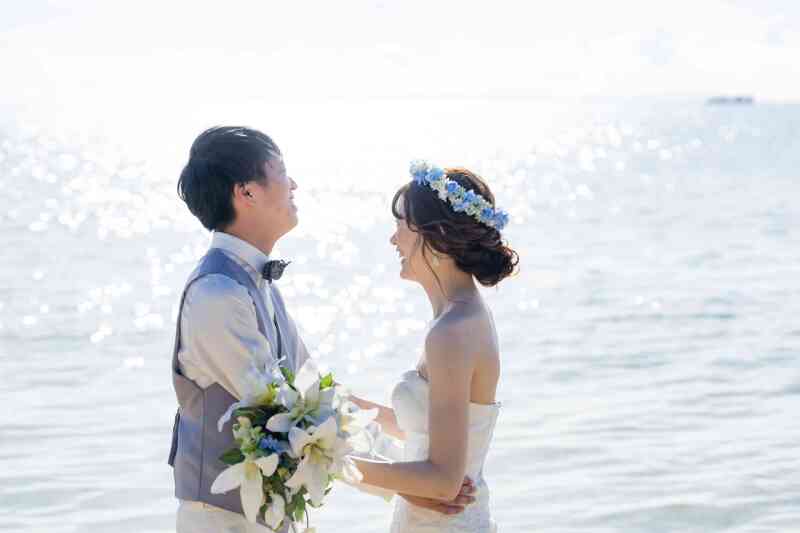 キラキラ輝くビーチで