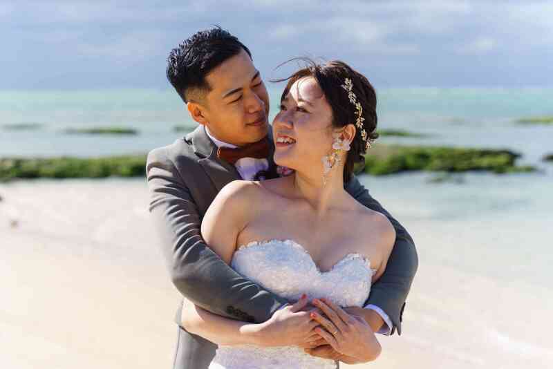 見つめ合いながら