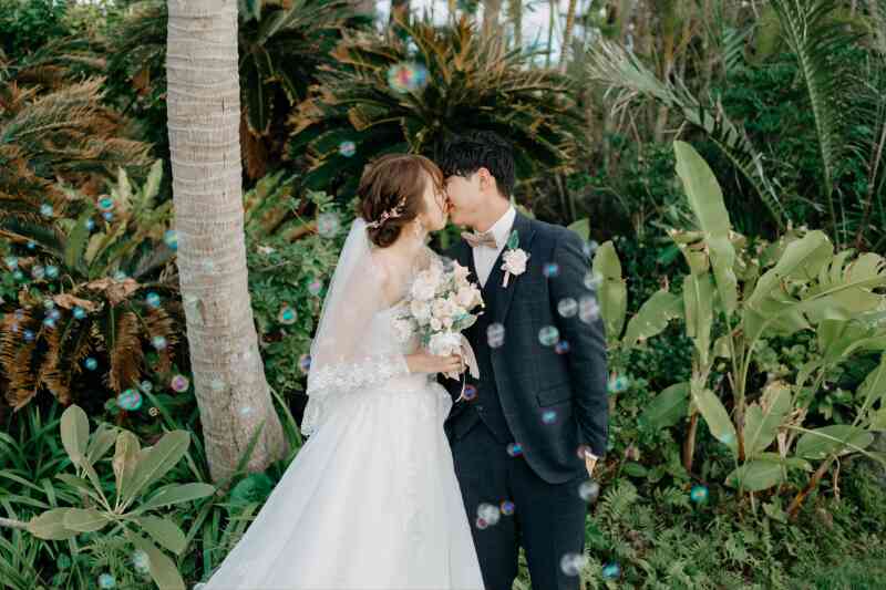 シャボン玉で可愛らしく