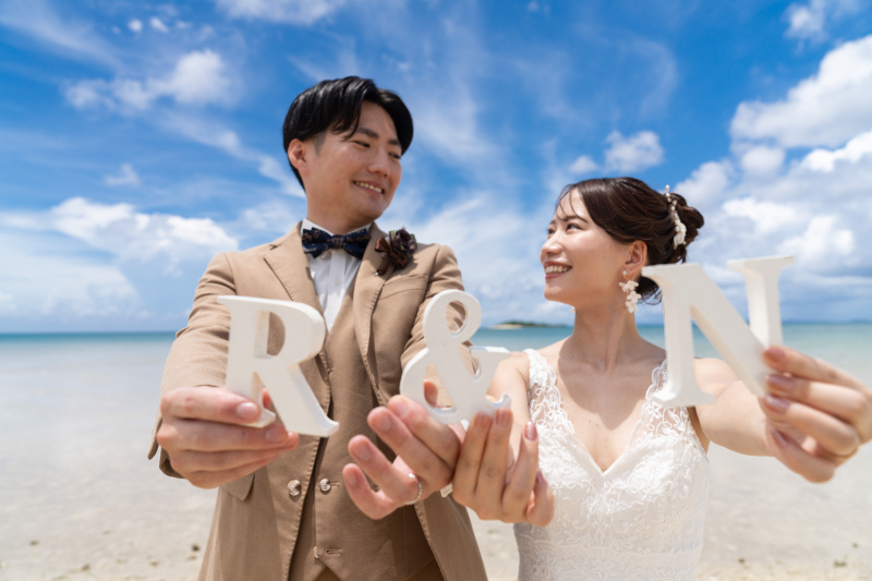 ドーンとイニシャルを前に!