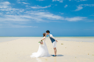 青と白のコントラストが美しい♪