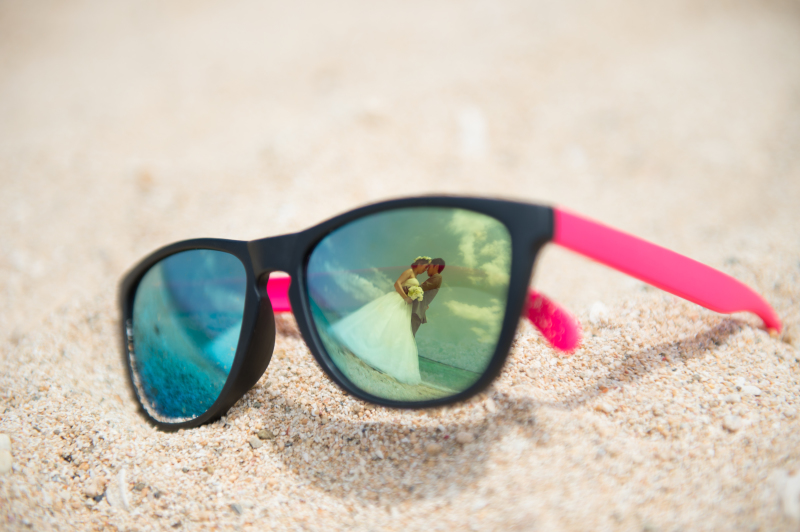 サングラスにうつるふたり☆