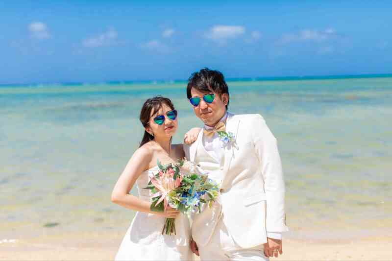 カラーサングラス