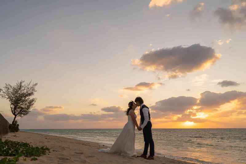 サンセットの下で