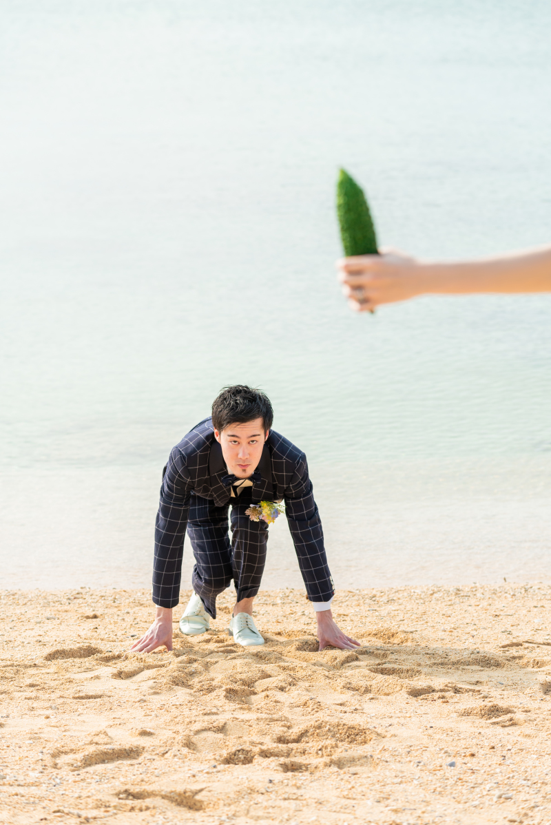 ゴーヤに向かって…!