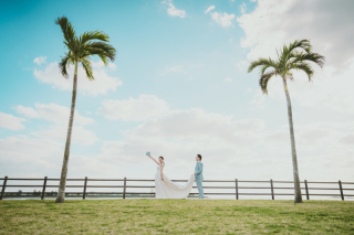 【ビーチ＋グリーン2ロケ】オープンカーも一緒に♫