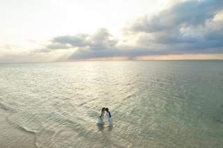 ウォーターインとドローンで沖縄らしさ満点！