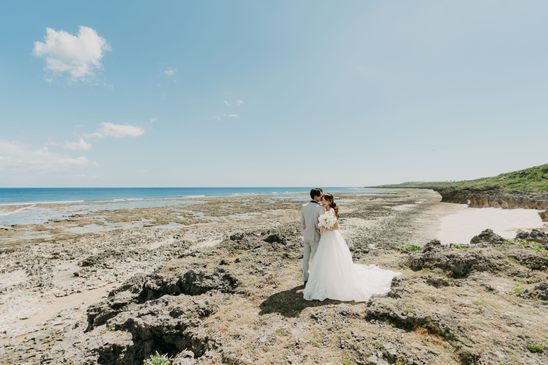 岩場で大人っぽく