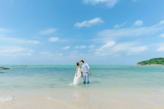 沖縄の海で！ウォーターイン撮影