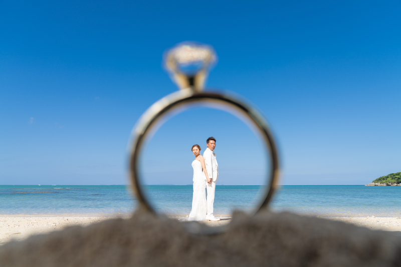 家族が見つめる中で