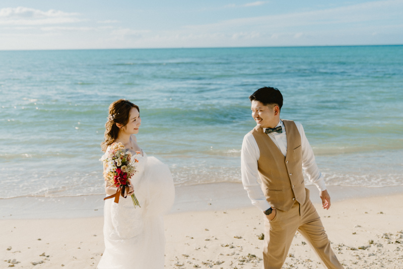 歩いて自然な姿を