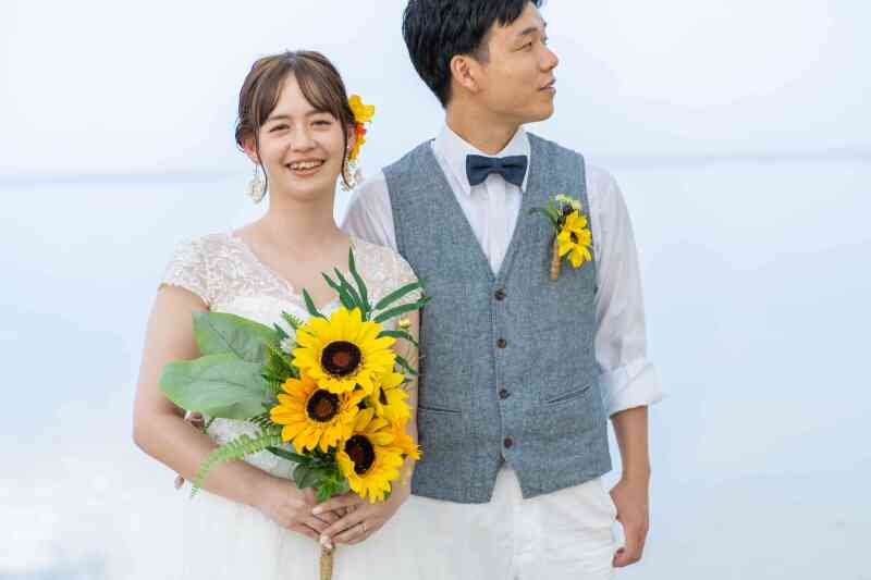 明るいひまわり