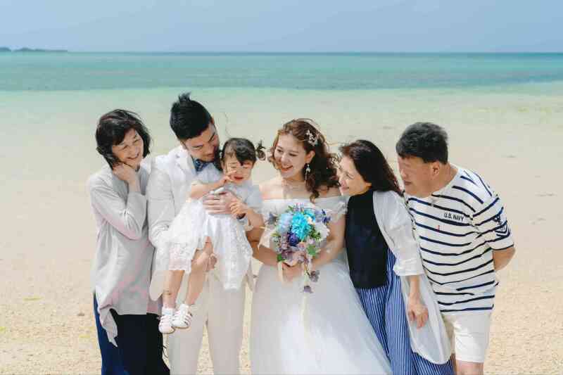 家族に囲まれて