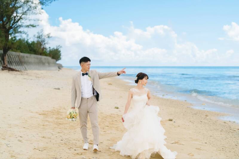 向こうには・・・