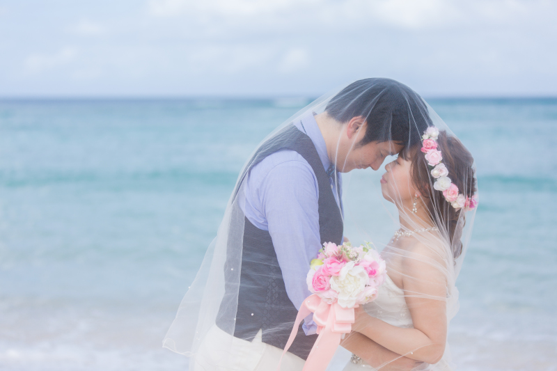 ベールに包まれて