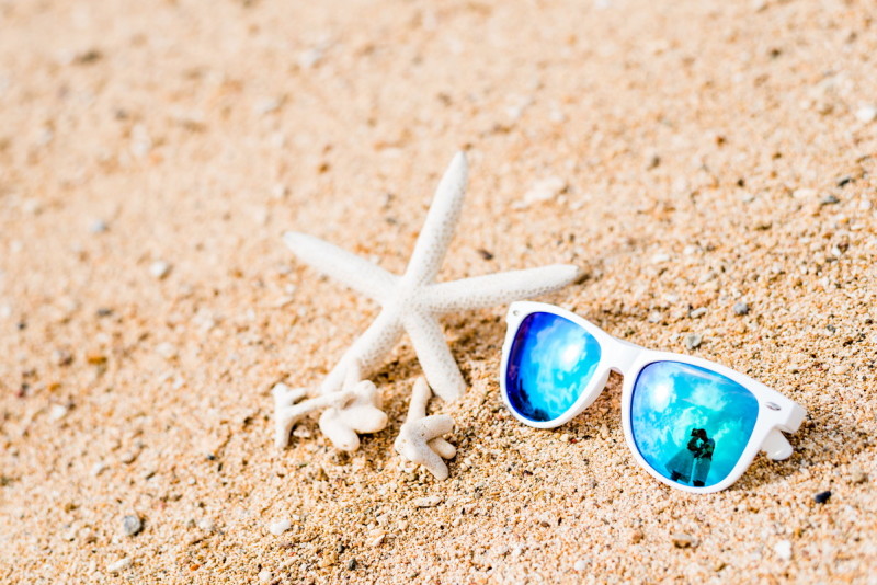 サングラスの反射も利用して