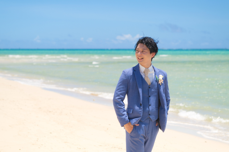 次に新郎様もポーズをとって