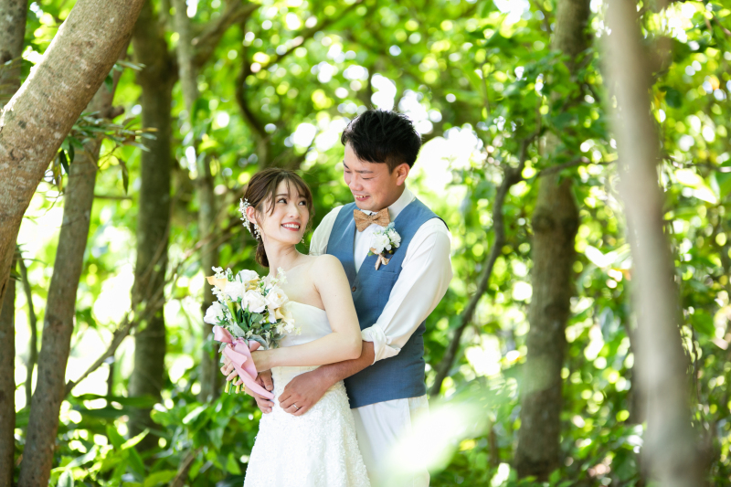 木漏れ日の中で