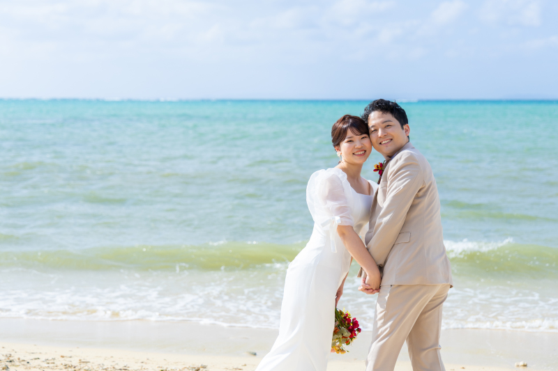 波の音を聴きながらビーチ撮影からスタートです！