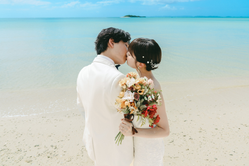 ロマンチックなキスシーンショット