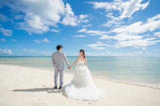 【ビーチ＆グリーンプラン】ドレスチェンジして雰囲気を変えて...