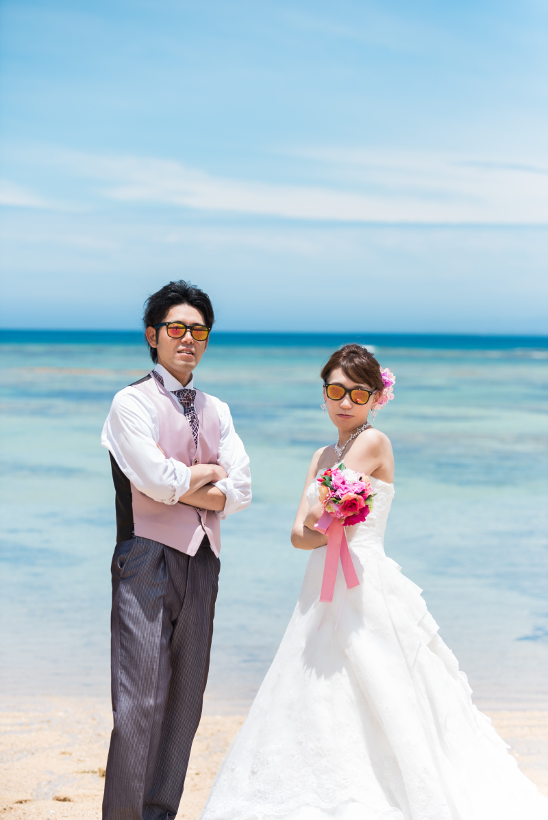 お揃いのサングラスで♪