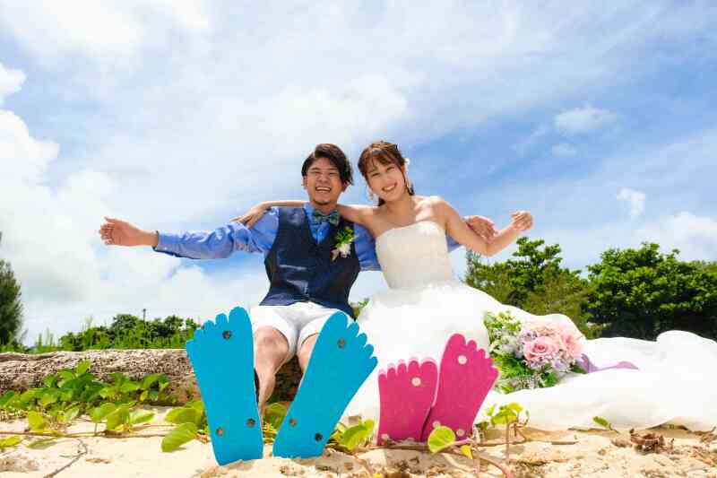 お揃いのビーチサンダルも