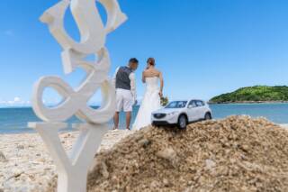 オープンカーで豪華に