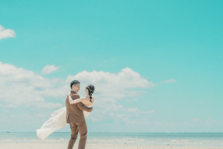 【ビーチ＋ウォーターイン＋ドローンフォトプラン】〝沖縄ならでは〟の撮影★