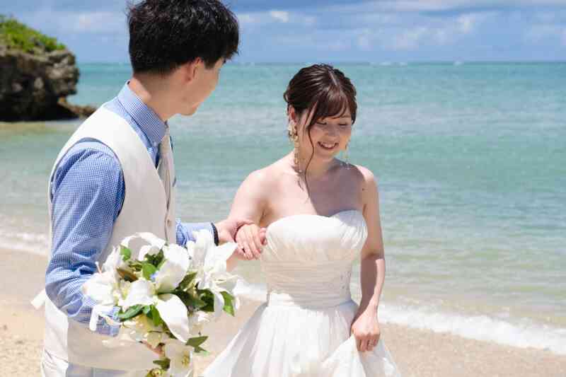 エスコートする姿も