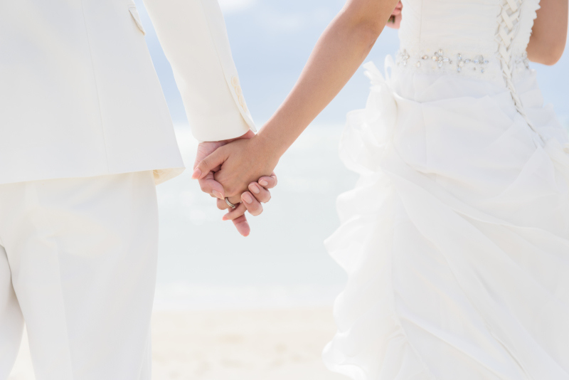 手と手を繋いで＊