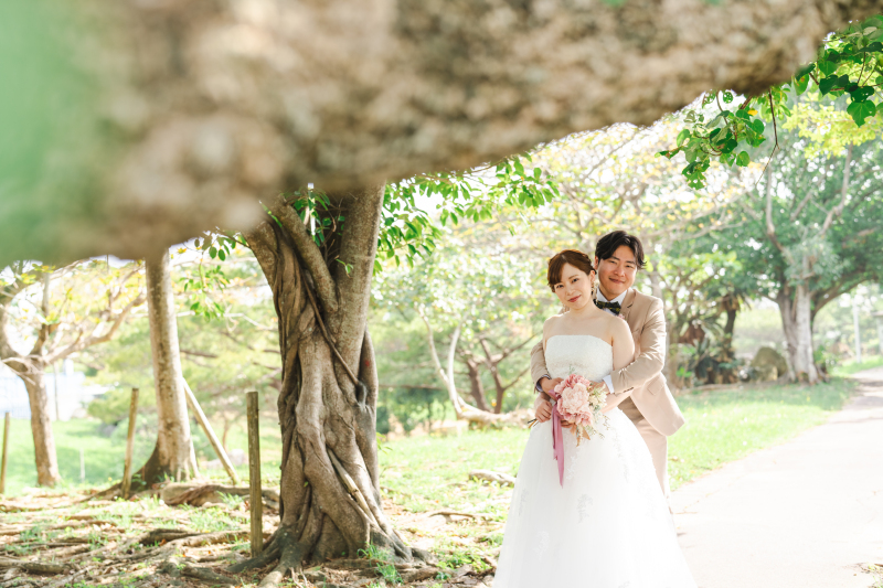 後ろからぎゅっとハグ♪