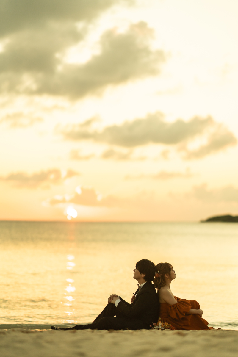 ラストショットはサンセットにうっとりするおふたり