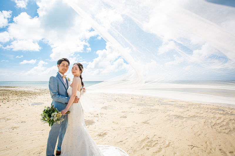 ベールをなびかせて