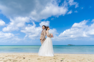 【天然ビーチ＆大自然スポット撮影プラン】優しい雰囲気のお二人に癒された1日♪