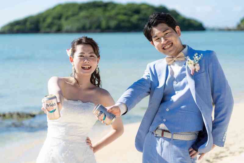 オリオンビール片手に