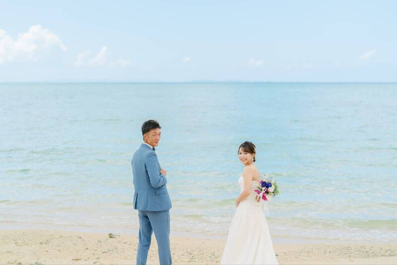 おふたりらしいビーチフォトウェディング♪