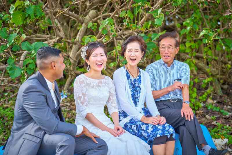 capryフォトウェディング沖縄（キャプリィフォトウェディング沖縄）_家族・友人を撮影に呼べる