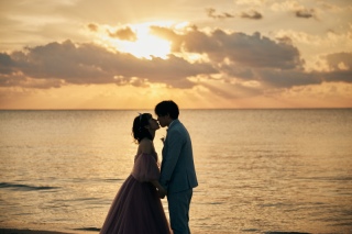 capryフォトウェディング沖縄（キャプリィフォトウェディング沖縄）_ビーチサンセットフォト ~Sunset~