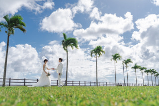 capryフォトウェディング沖縄（キャプリィフォトウェディング沖縄）_おすすめスポット①【ヤシの木ロード】