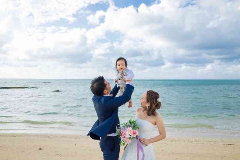 capryフォトウェディング沖縄(キャプリィフォトウェディング沖縄)_子供用の衣装がある