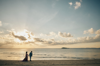 capryフォトウェディング沖縄（キャプリィフォトウェディング沖縄）_ビーチサンセットフォト ~Sunset~