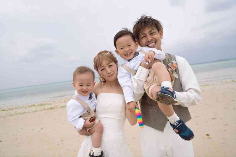 capryフォトウェディング沖縄(キャプリィフォトウェディング沖縄)_子供用の衣装がある