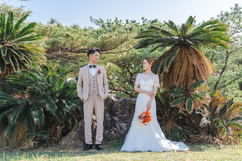 【ドレス&タキシード各2着付き！】選べる3ロケーション撮影コミコミ200カット《衣裳追加料金なしで全ての衣裳から自由に選べる♪》