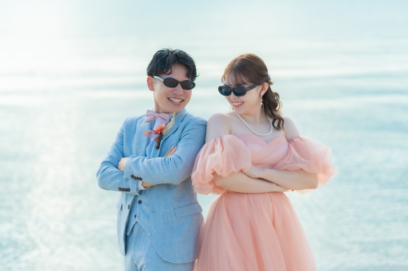 【新婦様ドレス2着付き！】天然ビーチ撮影100カットコミコミプラン 《衣裳追加料金なし！全てのドレス&タキシードから選び放題》