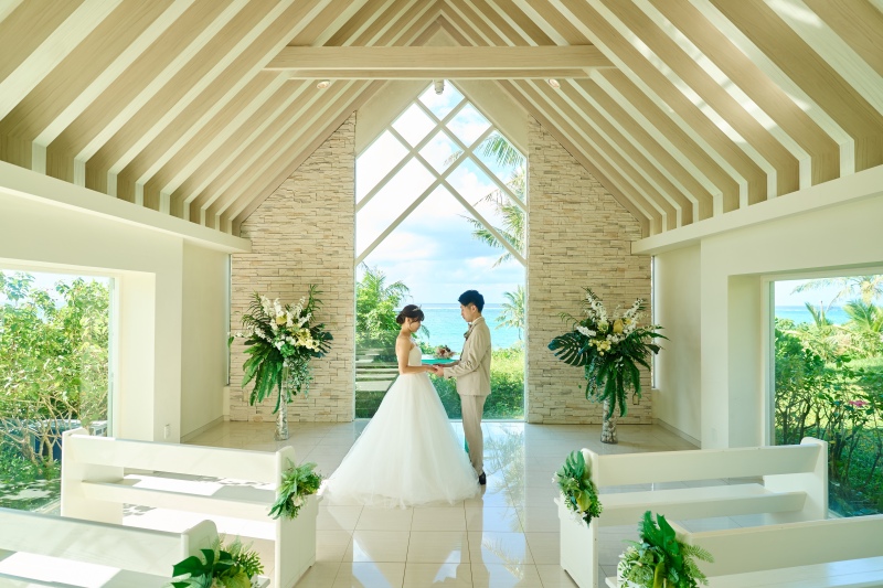 【5つのチャペルから選べる！】選べるチャペル＆ビーチ＆グリーン撮影コミコミ150カット《追加料金なし！全ての衣裳から選び放題♪》