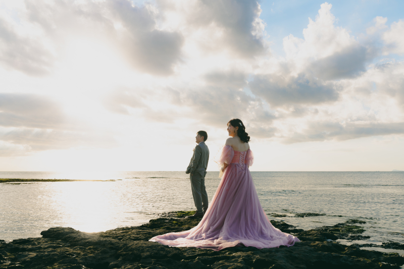 ★新婦様ドレス2着付き★【チャペル＆ビーチ＆サンセット撮影コミコミ200カット】◉通常228,800円&rarr;今なら149,800円！