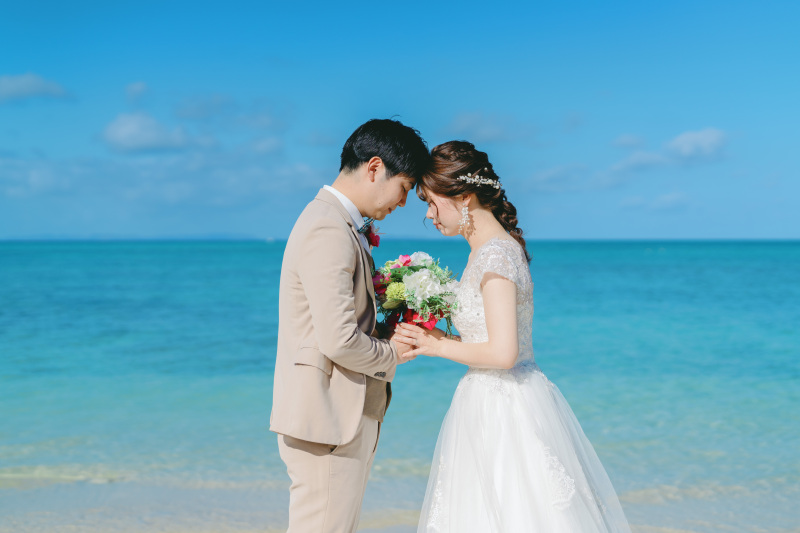 結婚式の演出用ムービーにも使える!フォトムービー付【天然ビーチ撮影*コミコミ100カットプラン】全データ&ドレス&ヘアメイク付♪