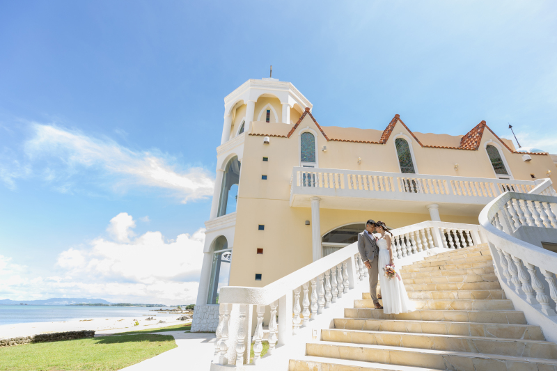 ★新婦様ドレス2着付き★【チャペル＆ビーチ＆サンセット撮影コミコミ200カット】◉通常228,800円&rarr;今なら149,800円！